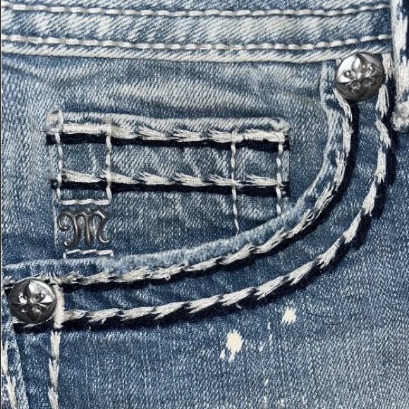 Miss Me Jeans Shorts Size 26 Lace Pocket
Underlay!! So Awesome ® Brand Nwt - Picture 4 of 10